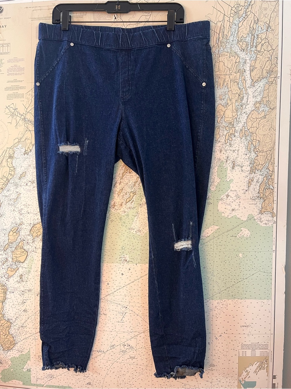 EUC! HUE Women's Ripped Denim Dark Wash Leggings Size XL